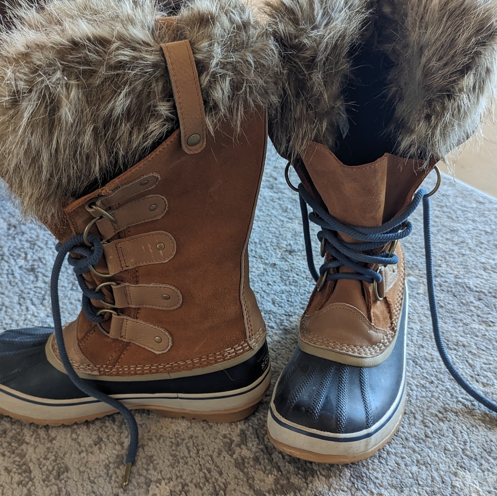 Sorel women's snow boots